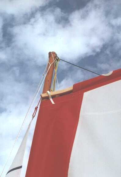 [mainsail head (14kb)]